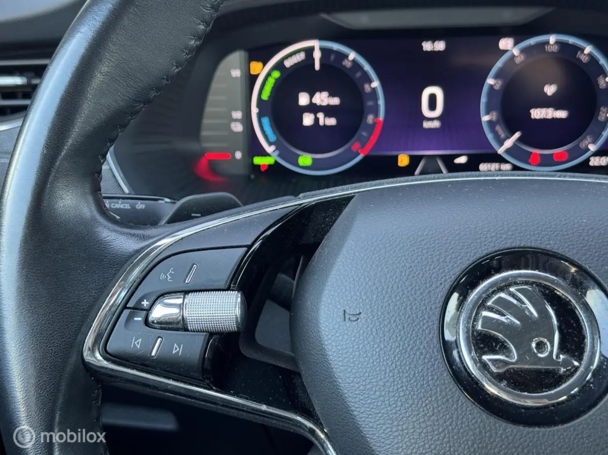 1.4 TSI PHEV Memory, LED, Keyless