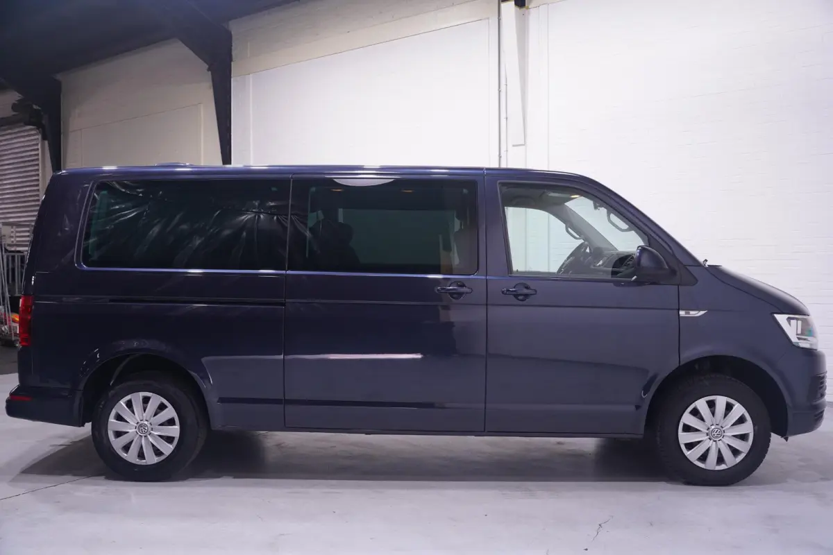 2.0 TDI 150 pk Dubbel Cabine Airco, Leder Zwart Cruise control, Trekhaak, 5-Zits