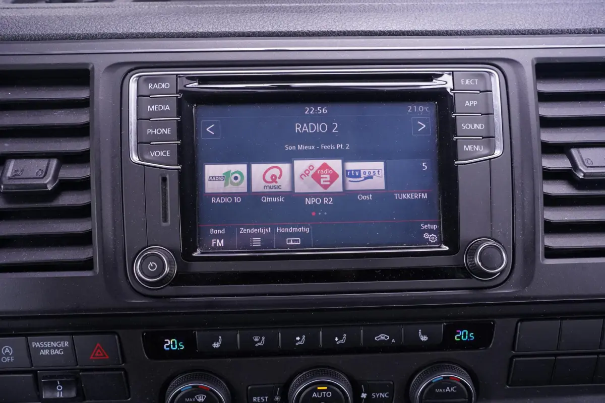 2.0 TDI 150 pk Dubbel Cabine Airco, Leder Zwart Cruise control, Trekhaak, 5-Zits