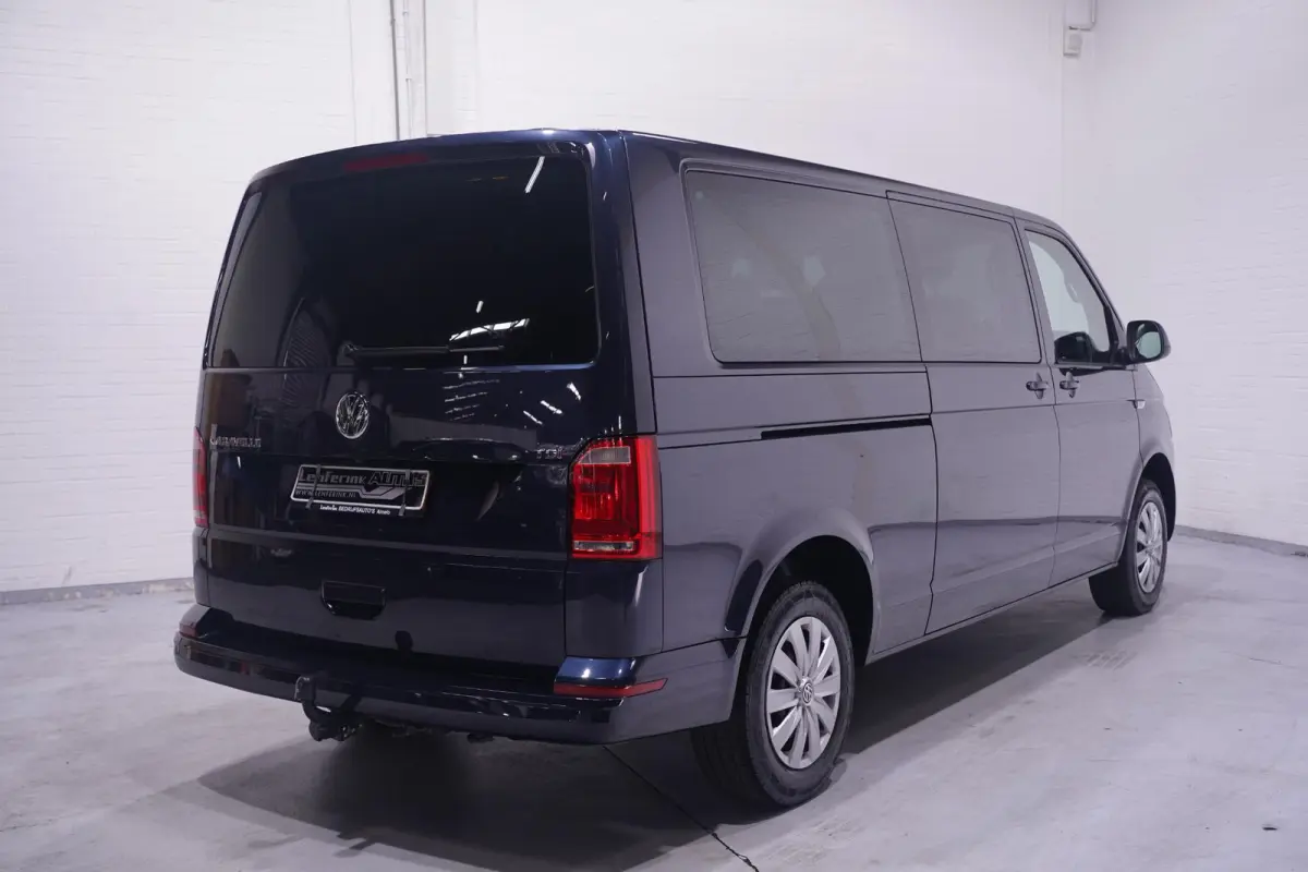 2.0 TDI 150 pk Dubbel Cabine Airco, Leder Zwart Cruise control, Trekhaak, 5-Zits