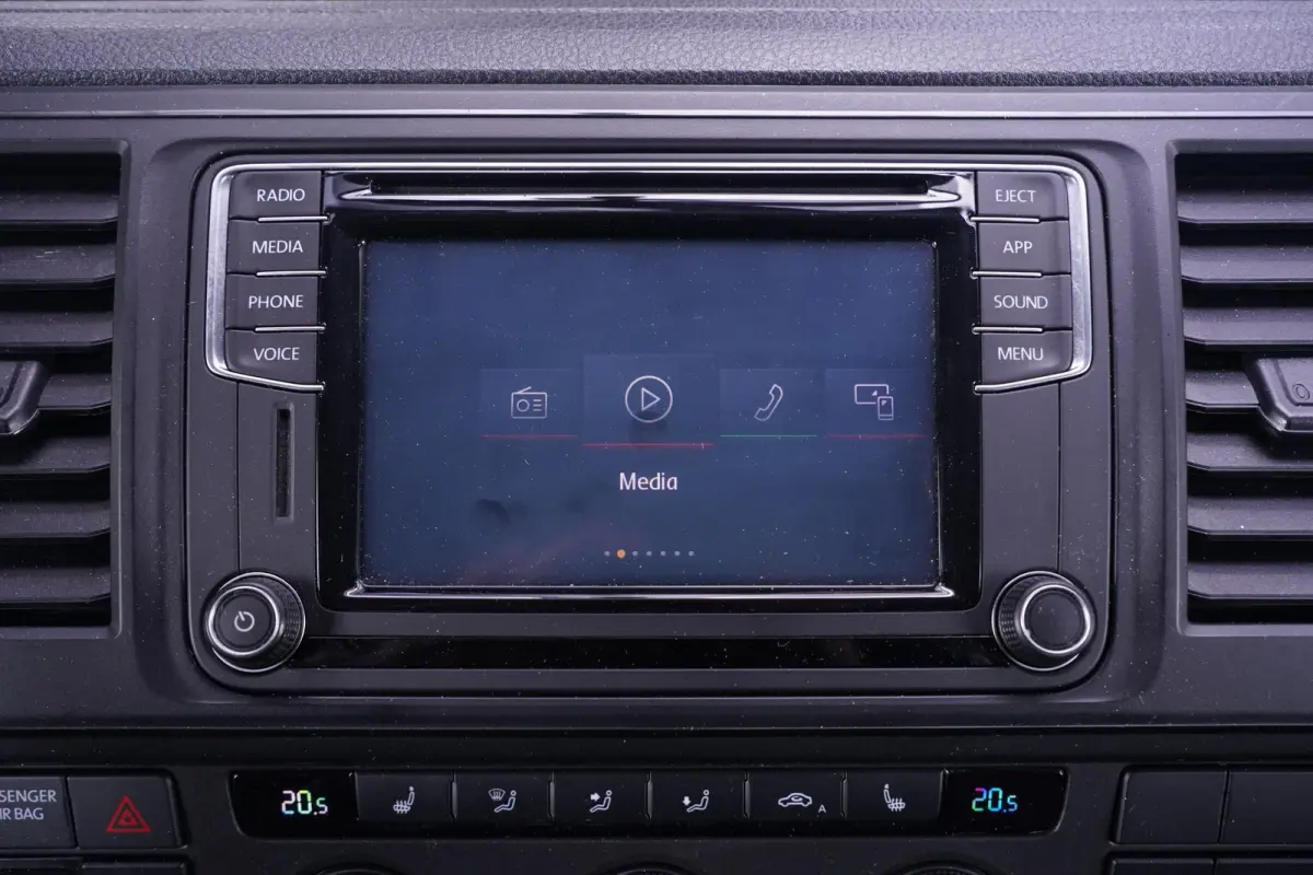 2.0 TDI 150 pk Dubbel Cabine Airco, Leder Zwart Cruise control, Trekhaak, 5-Zits