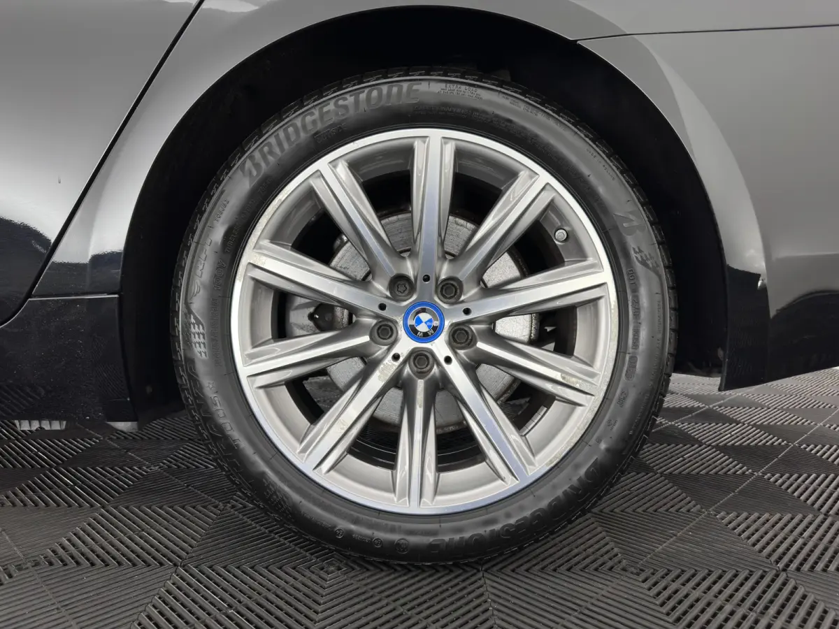 530e iPerformance High Executive Luxury-Line (Plug-in) {SoH-98%} Aut. *LEATHER | LED-LIGHTS | ADAPTIVE-CRUISE | NAVI-FULLMAP | HARMAN/KARDON-AUDIO | TOPVIEW | HEATED-CONTOURSEATS | PRIVACY-G