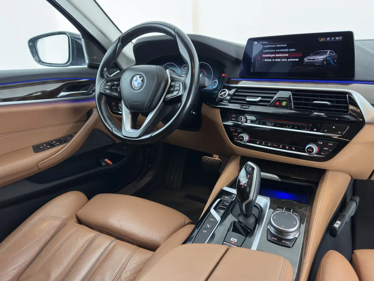 530e iPerformance High Executive Luxury-Line (Plug-in) {SoH-98%} Aut. *LEATHER | LED-LIGHTS | ADAPTIVE-CRUISE | NAVI-FULLMAP | HARMAN/KARDON-AUDIO | TOPVIEW | HEATED-CONTOURSEATS | PRIVACY-G