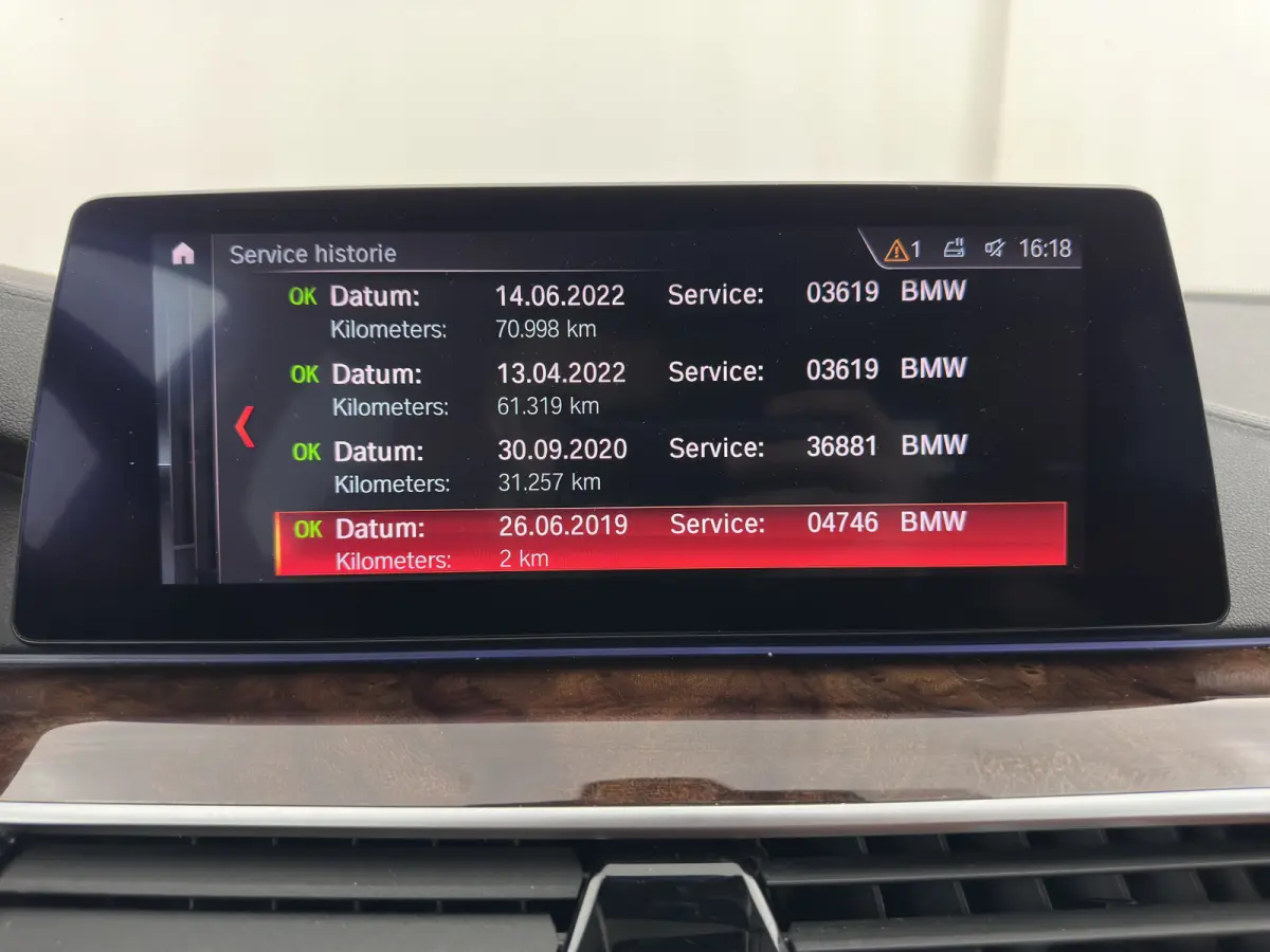 530e iPerformance High Executive Luxury-Line (Plug-in) {SoH-98%} Aut. *LEATHER | LED-LIGHTS | ADAPTIVE-CRUISE | NAVI-FULLMAP | HARMAN/KARDON-AUDIO | TOPVIEW | HEATED-CONTOURSEATS | PRIVACY-G