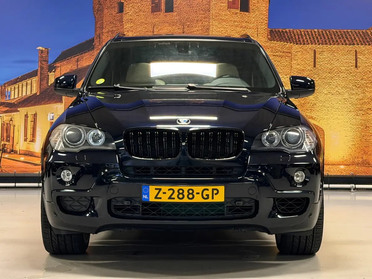 XDrive48i M-Sport Aut 7-Persoons Full Options *BTW*