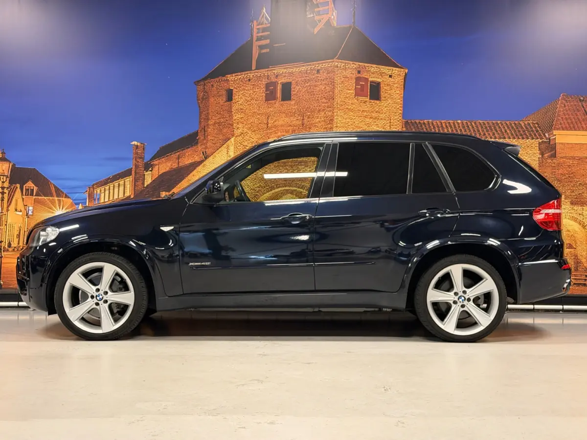 XDrive48i M-Sport Aut 7-Persoons Full Options *BTW*