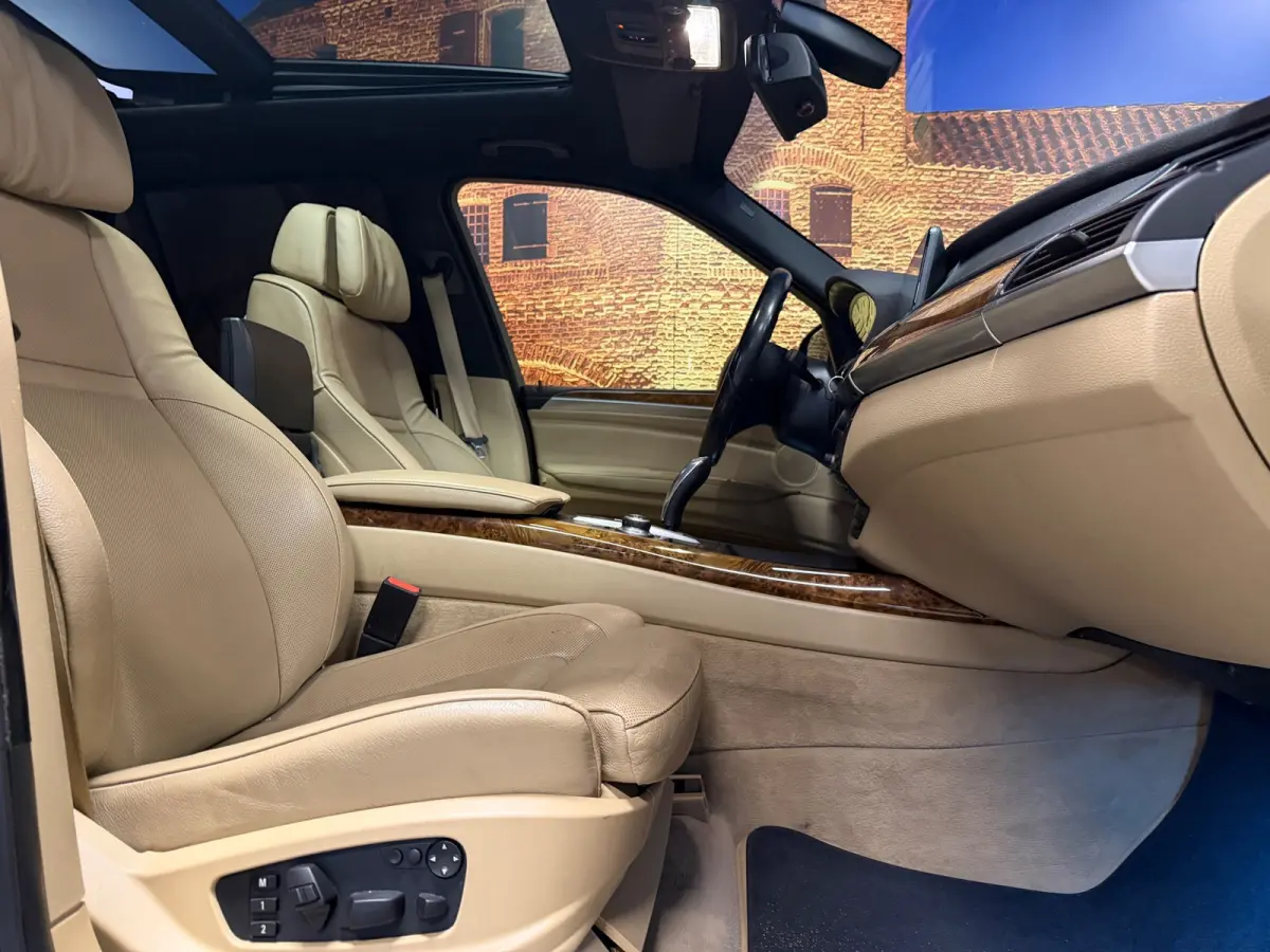 XDrive48i M-Sport Aut 7-Persoons Full Options *BTW*