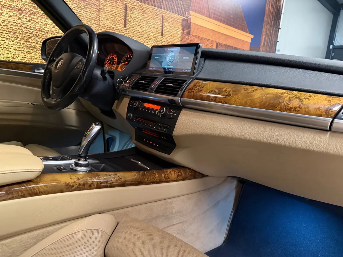 XDrive48i M-Sport Aut 7-Persoons Full Options *BTW*