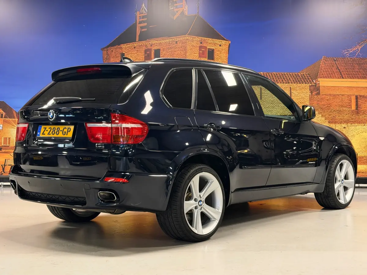 XDrive48i M-Sport Aut 7-Persoons Full Options *BTW*