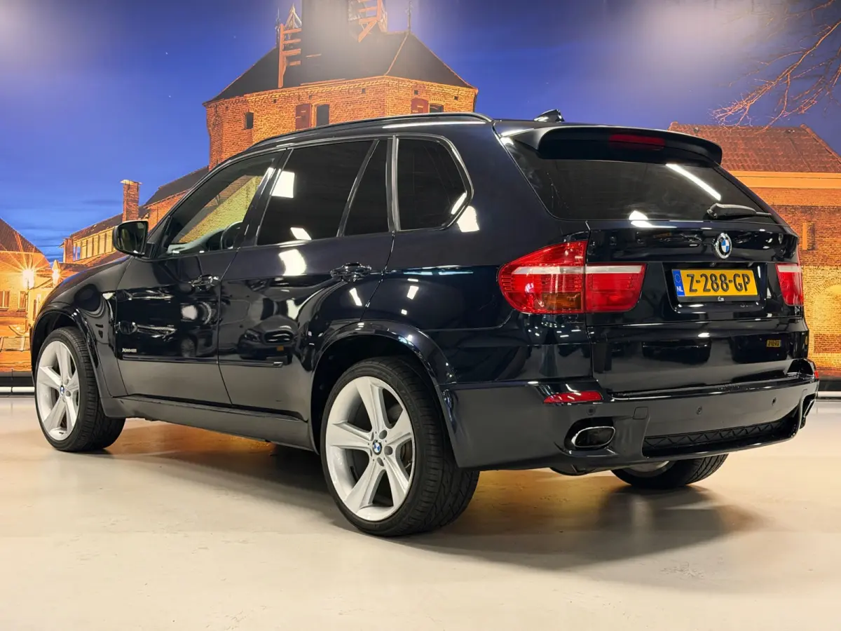 XDrive48i M-Sport Aut 7-Persoons Full Options *BTW*