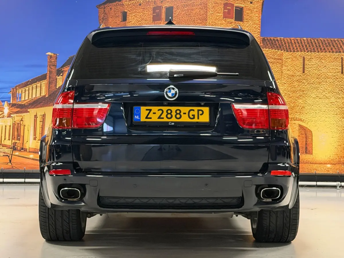 XDrive48i M-Sport Aut 7-Persoons Full Options *BTW*