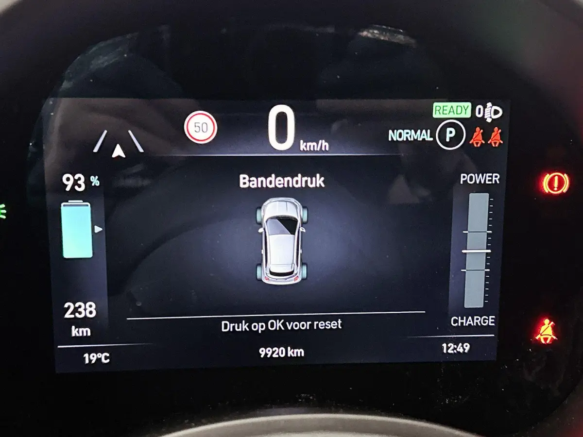 Icon 42 kWh 118pk Automaat | Apple Carplay/Android Auto | Climate Control | Cruise Control | Stoelverwarming | Dodehoekdetectie | Camera |