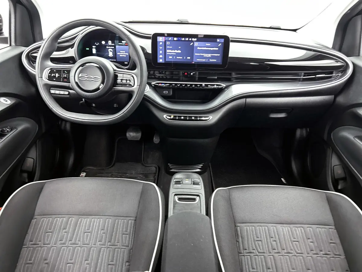 Icon 42 kWh 118pk Automaat | Apple Carplay/Android Auto | Climate Control | Cruise Control | Stoelverwarming | Dodehoekdetectie | Camera |