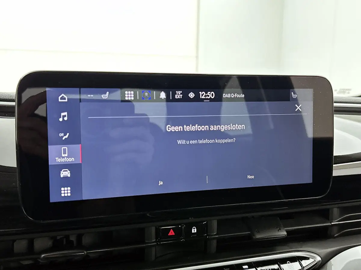Icon 42 kWh 118pk Automaat | Apple Carplay/Android Auto | Climate Control | Cruise Control | Stoelverwarming | Dodehoekdetectie | Camera |