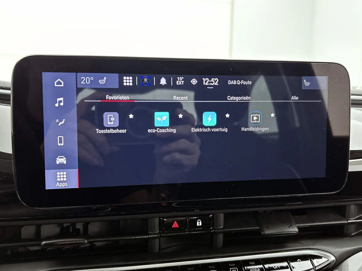 Icon 42 kWh 118pk Automaat | Apple Carplay/Android Auto | Climate Control | Cruise Control | Stoelverwarming | Dodehoekdetectie | Camera |