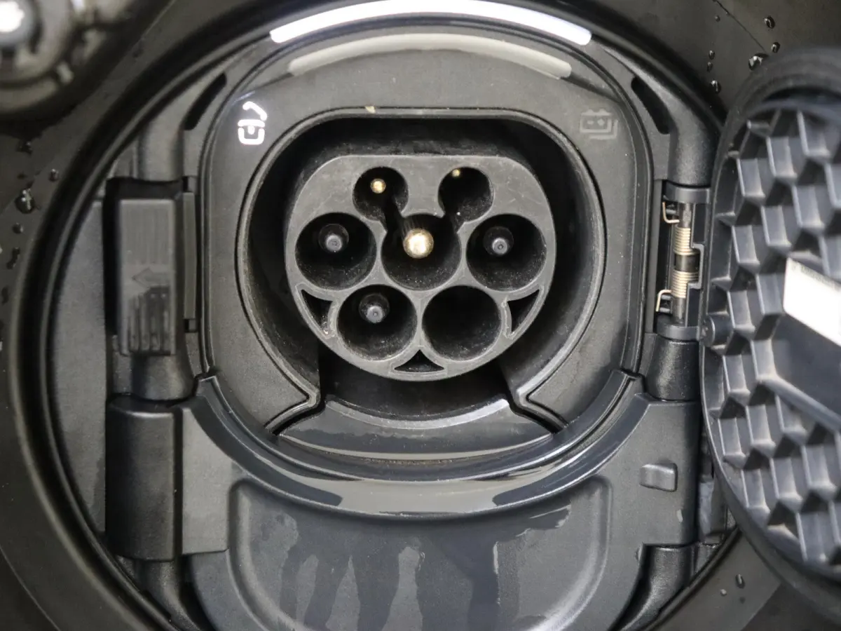 250 e AMG Line Premium Plus /Panoramadaken /19 Inch /360 Camera /HUD