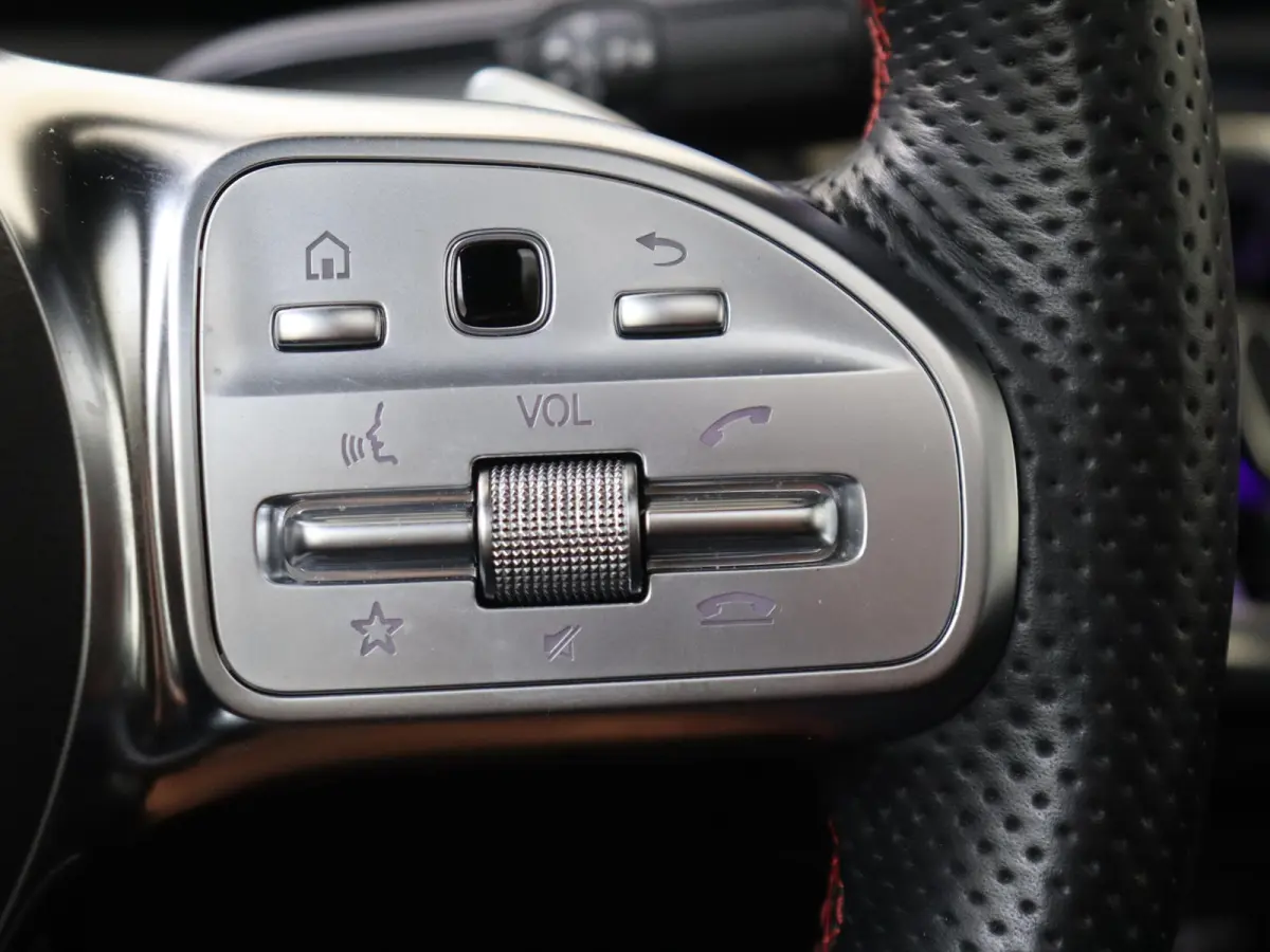 250 e AMG Line Premium Plus /Panoramadaken /19 Inch /360 Camera /HUD
