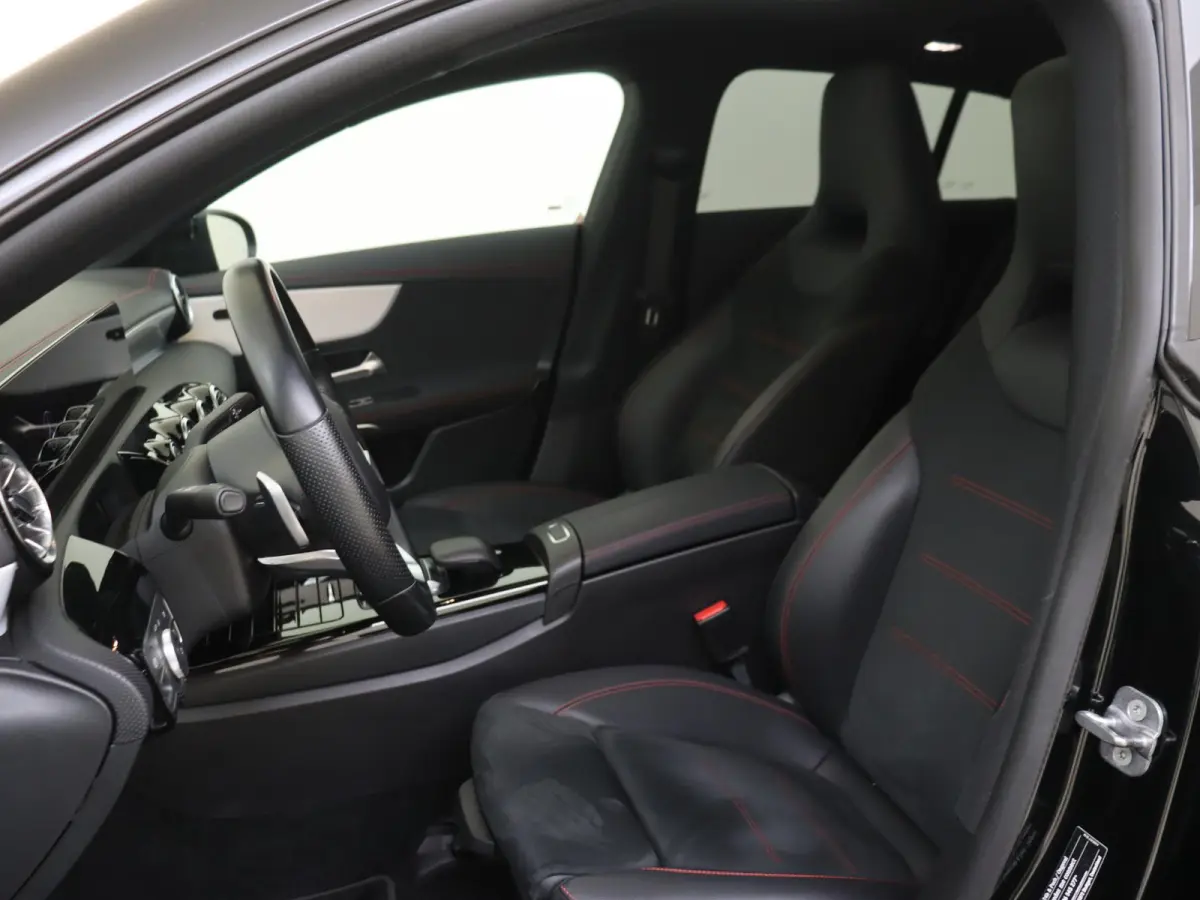 250 e AMG Line Premium Plus /Panoramadaken /19 Inch /360 Camera /HUD