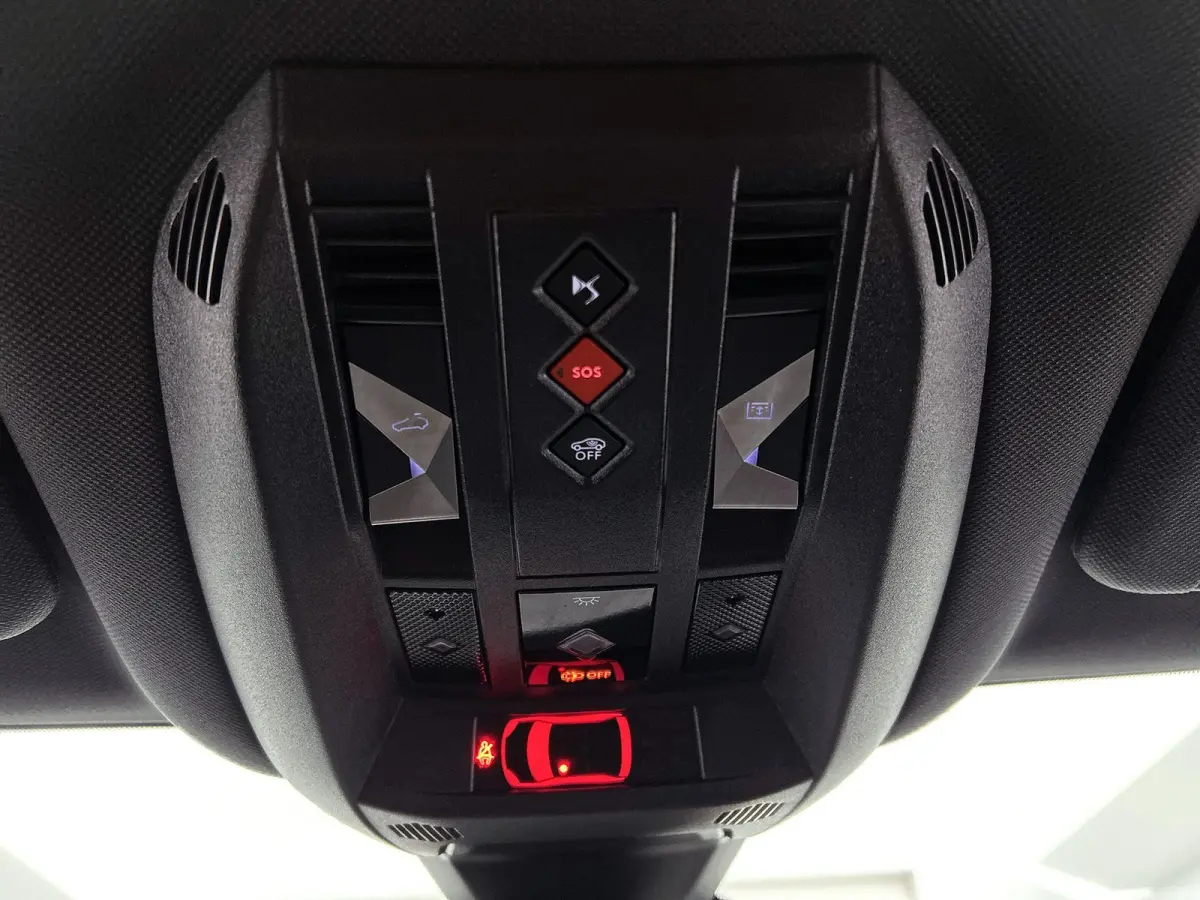 E-Tense 300pk 4x4 étoile Automaat | Elektrisch Verstelb. Bestuurdersstoel | Elektrische Achterklep | Schuif-/Kanteldak | Navigatie | Camera Voor + Achter | Adaptieve Cruise Control | Ledere
