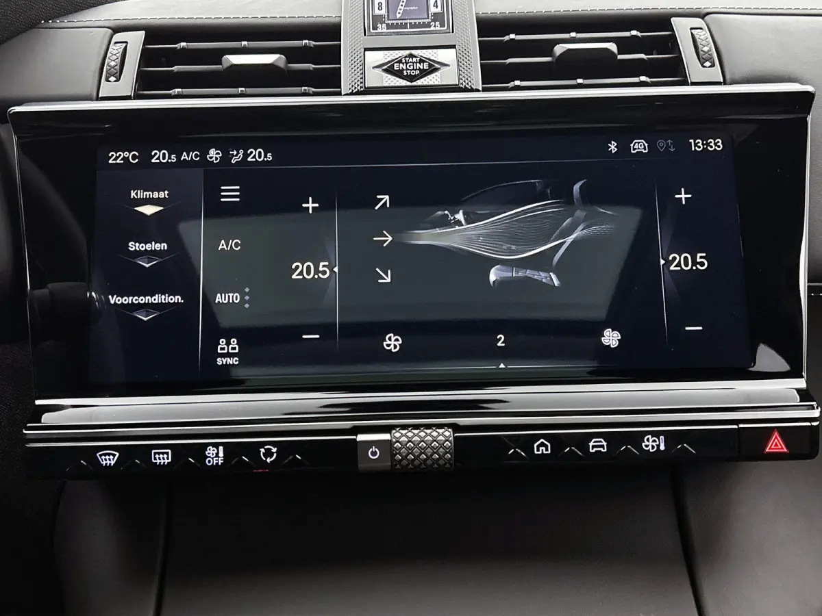 E-Tense 300pk 4x4 étoile Automaat | Elektrisch Verstelb. Bestuurdersstoel | Elektrische Achterklep | Schuif-/Kanteldak | Navigatie | Camera Voor + Achter | Adaptieve Cruise Control | Ledere