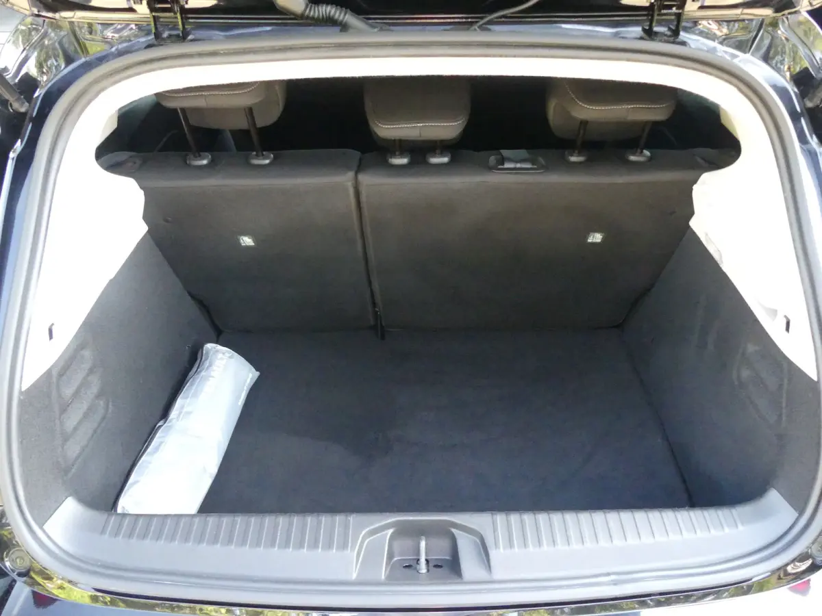 1.6 E-Tech Hybrid 140 Zen | Airco | Cruise control | Lichtmetalen velgen 16"