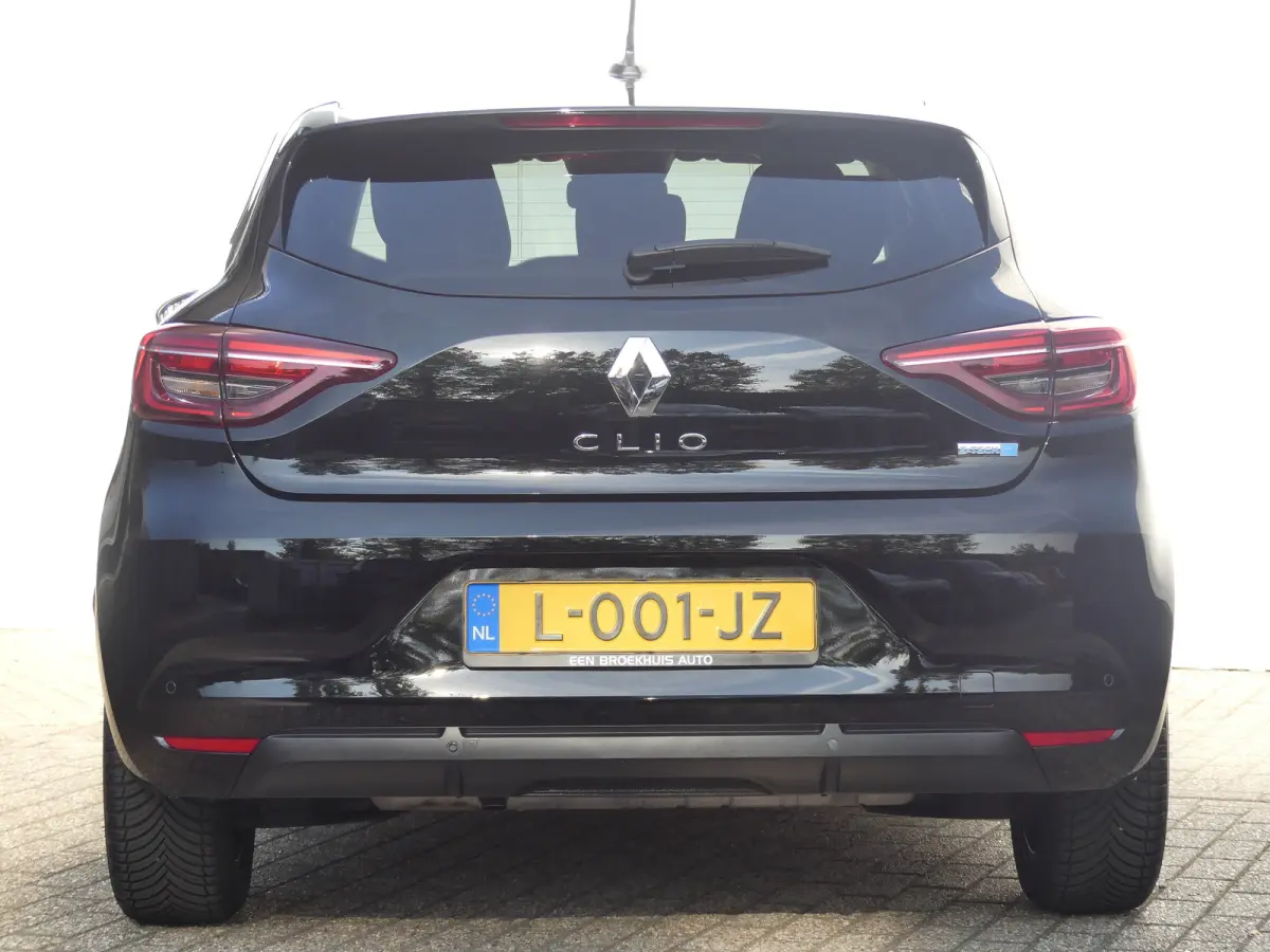 1.6 E-Tech Hybrid 140 Zen | Airco | Cruise control | Lichtmetalen velgen 16"