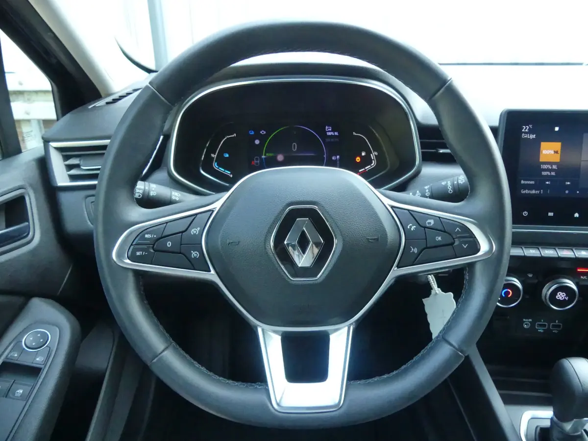 1.6 E-Tech Hybrid 140 Zen | Airco | Cruise control | Lichtmetalen velgen 16"