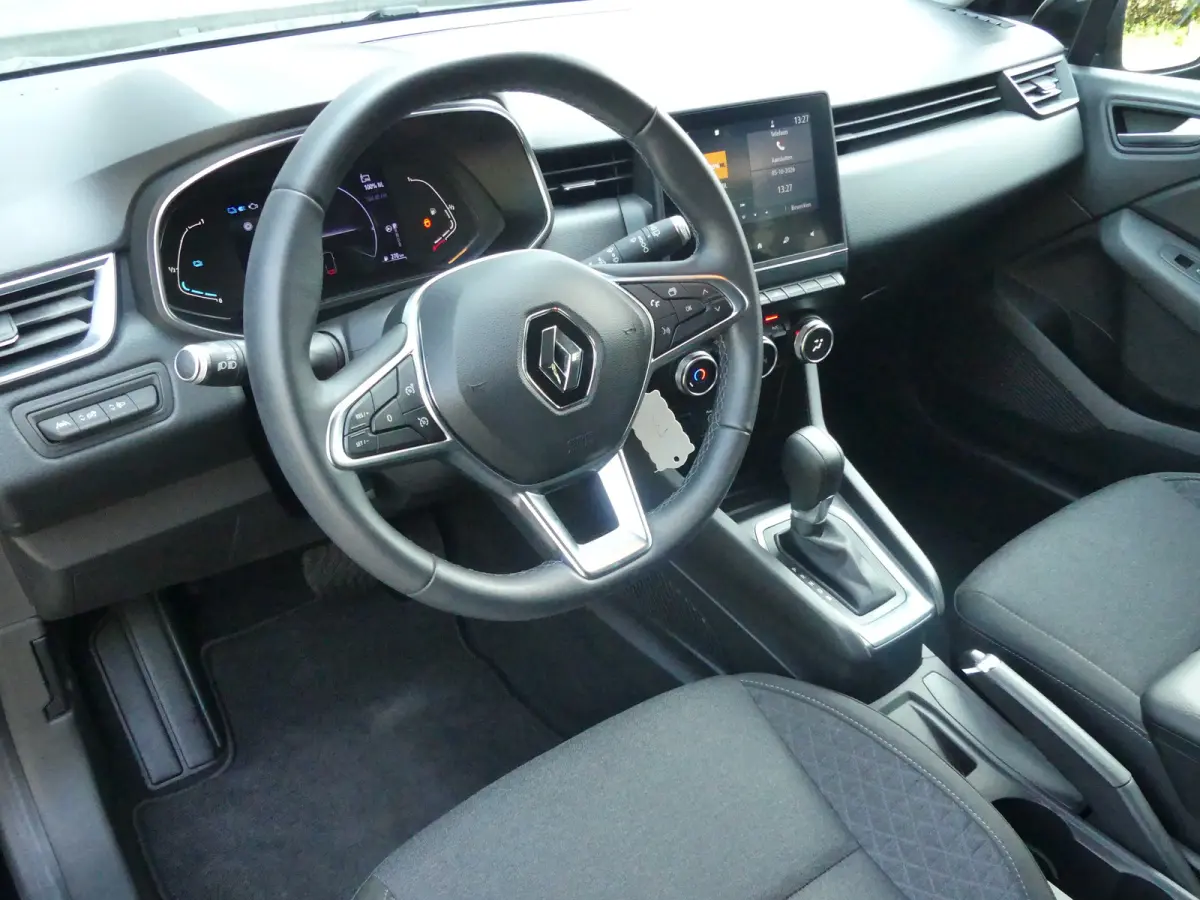 1.6 E-Tech Hybrid 140 Zen | Airco | Cruise control | Lichtmetalen velgen 16"