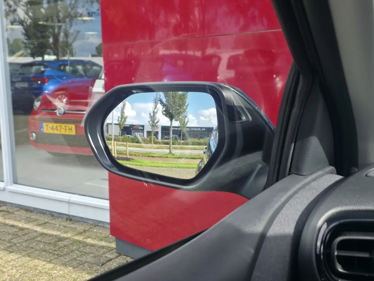1.5 Hybrid Dynamic | Camera | Apple/Android CarPlay