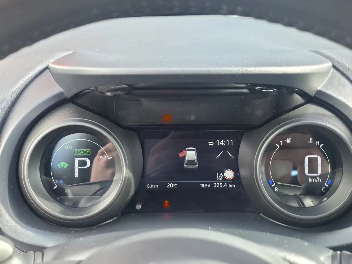 1.5 Hybrid Dynamic | Camera | Apple/Android CarPlay