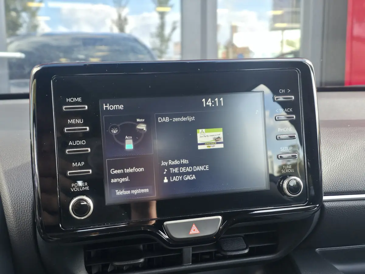 1.5 Hybrid Dynamic | Camera | Apple/Android CarPlay