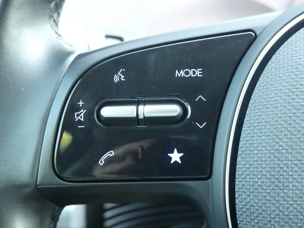 Connect+ 73kWh | Achteruitrijcamera | Airco (automatisch) | Apple Carplay/Android Auto|telefoonintegratie premium