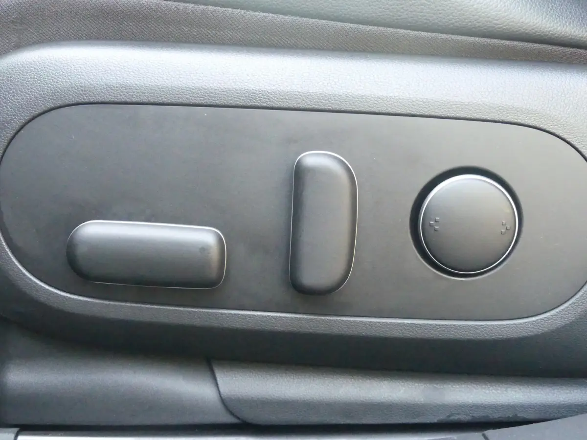 Connect+ 73kWh | Achteruitrijcamera | Airco (automatisch) | Apple Carplay/Android Auto|telefoonintegratie premium