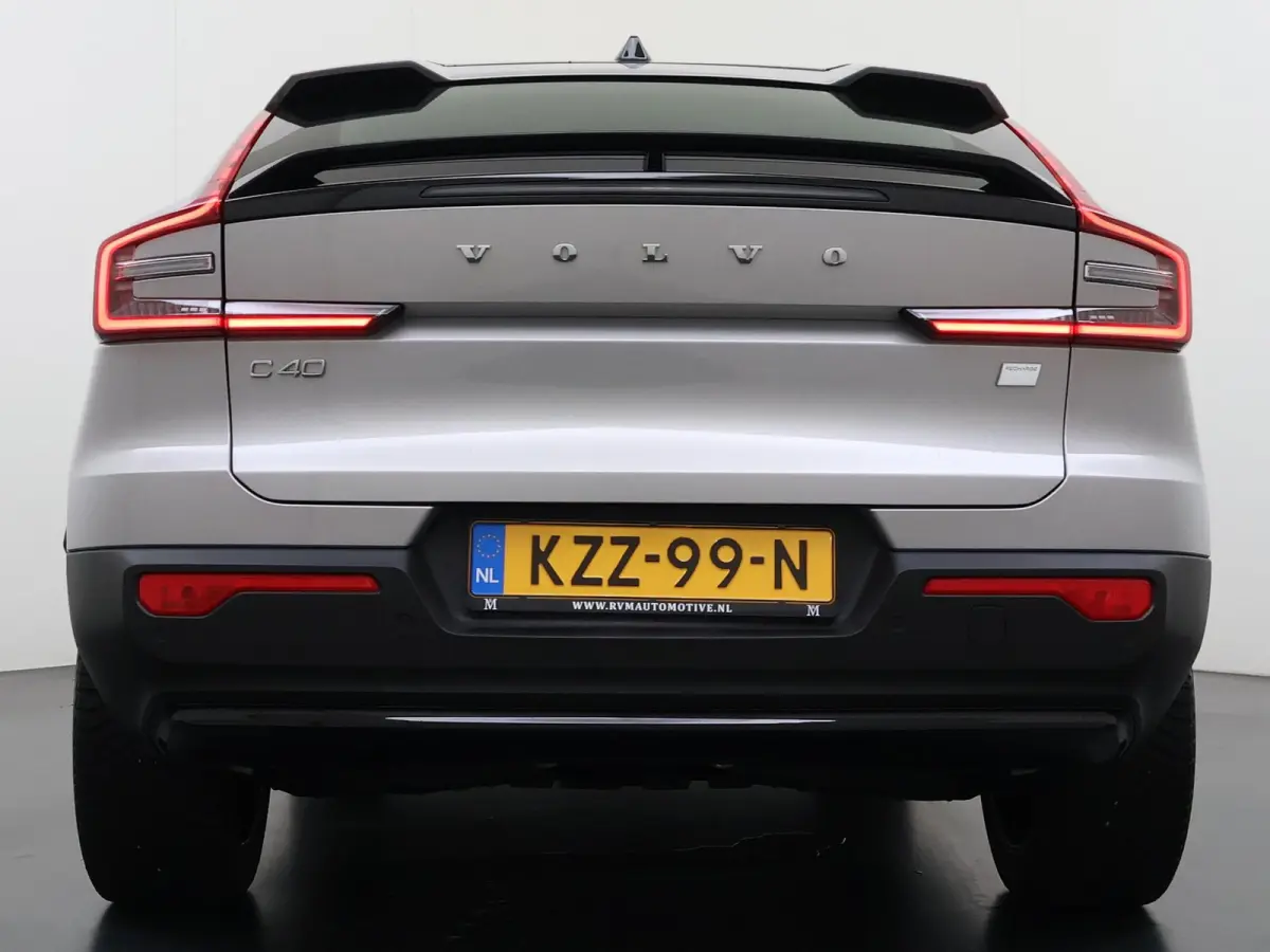 Recharge Ultimate 69 kWh SOH 95% | MEM. SEAT | HARMAN KARDON | PANO | ELEK. STOEL | STOEL + STUURVERWARMING | 360 CAMERA | RIJKLAAR + 12 MND BOVAG GARANTIE |