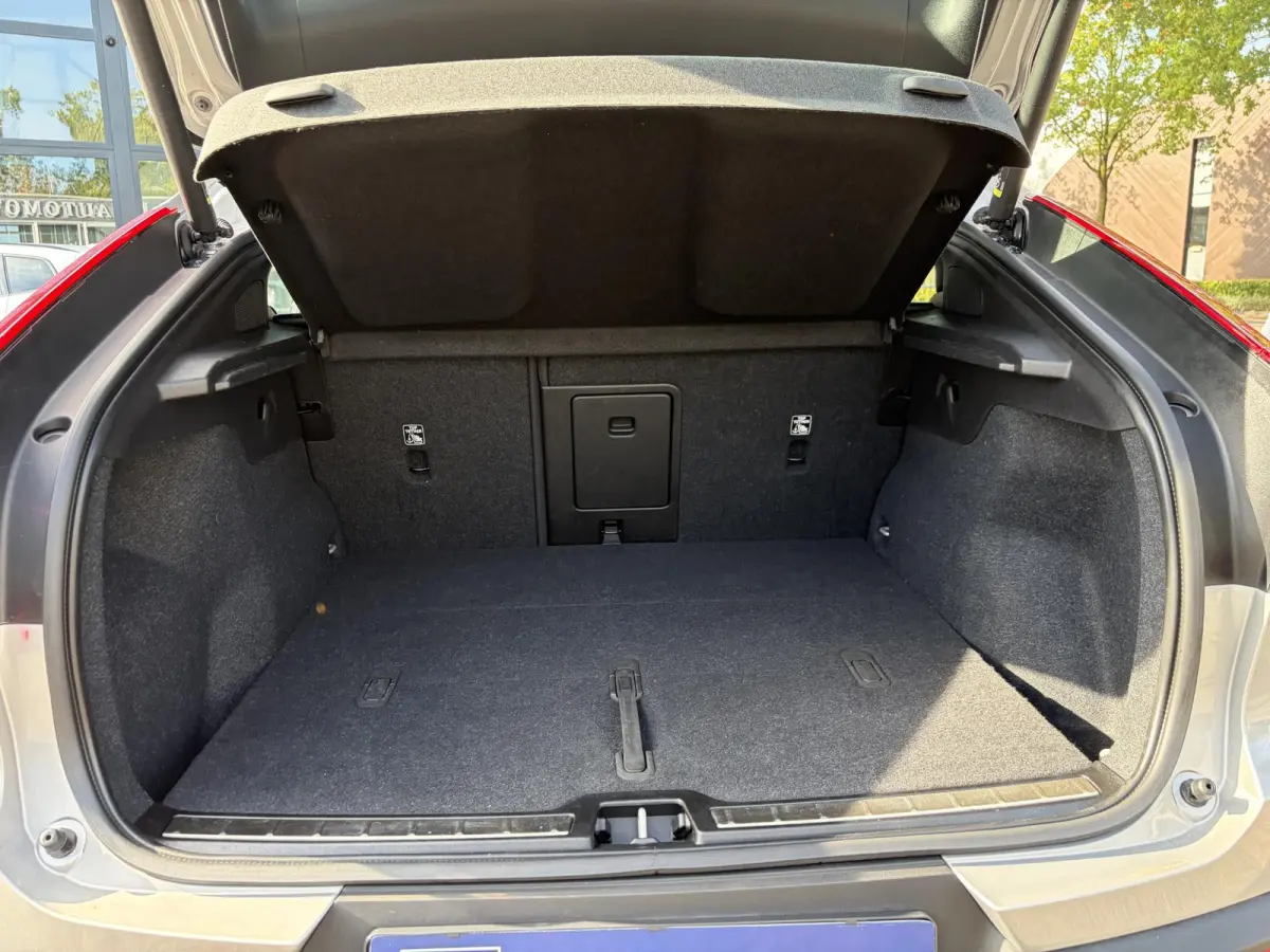Recharge Ultimate 69 kWh SOH 95% | MEM. SEAT | HARMAN KARDON | PANO | ELEK. STOEL | STOEL + STUURVERWARMING | 360 CAMERA | RIJKLAAR + 12 MND BOVAG GARANTIE |
