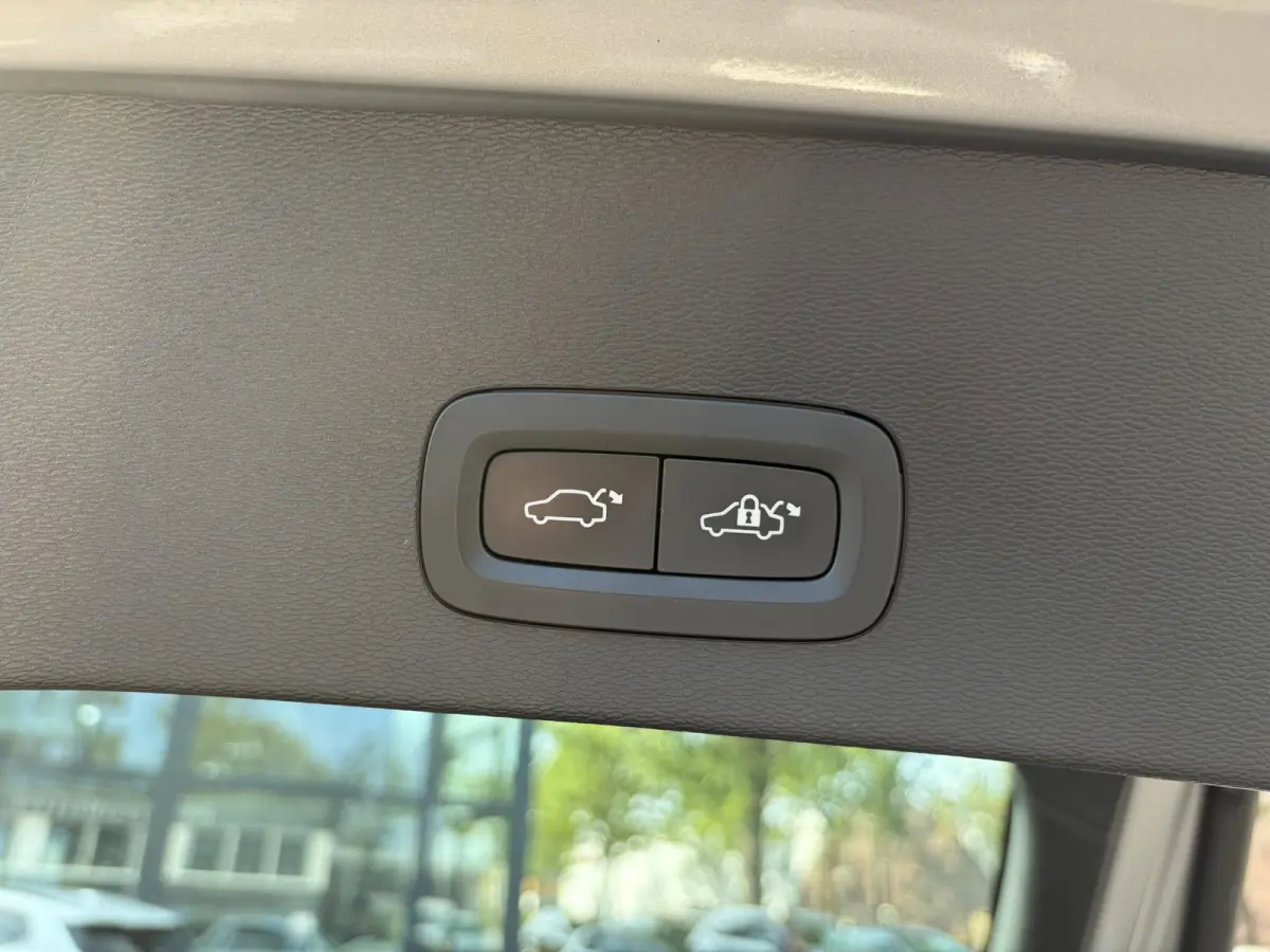 Recharge Ultimate 69 kWh SOH 95% | MEM. SEAT | HARMAN KARDON | PANO | ELEK. STOEL | STOEL + STUURVERWARMING | 360 CAMERA | RIJKLAAR + 12 MND BOVAG GARANTIE |