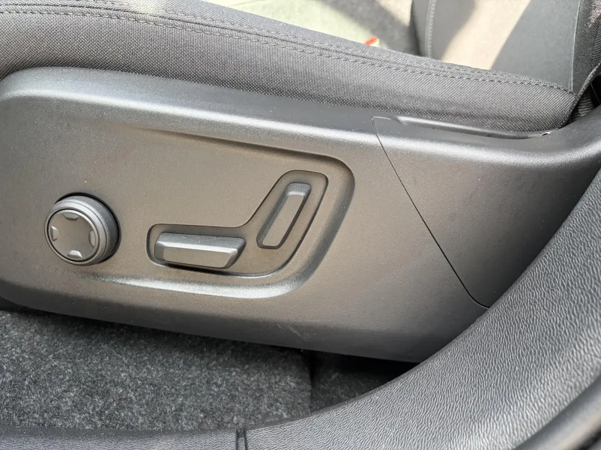 Recharge Ultimate 69 kWh SOH 95% | MEM. SEAT | HARMAN KARDON | PANO | ELEK. STOEL | STOEL + STUURVERWARMING | 360 CAMERA | RIJKLAAR + 12 MND BOVAG GARANTIE |