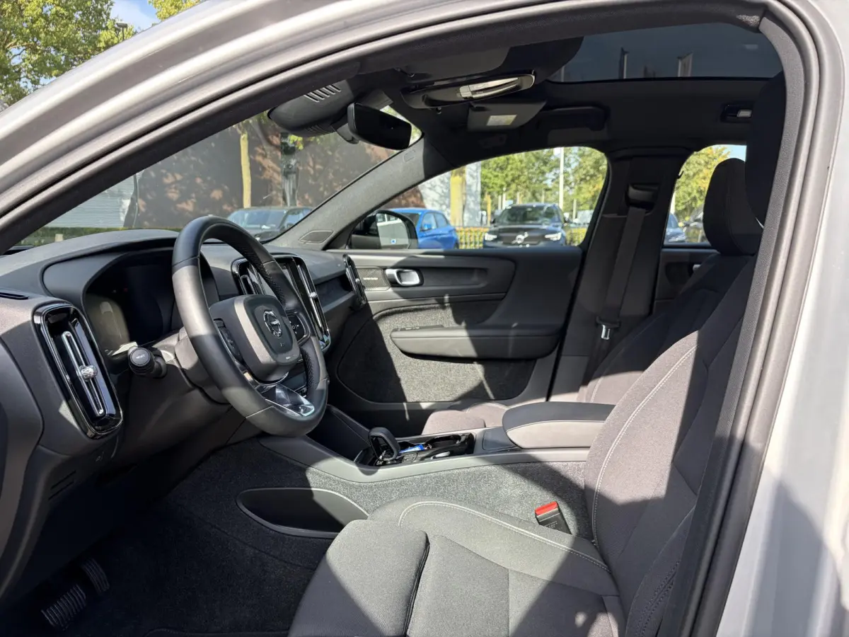 Recharge Ultimate 69 kWh SOH 95% | MEM. SEAT | HARMAN KARDON | PANO | ELEK. STOEL | STOEL + STUURVERWARMING | 360 CAMERA | RIJKLAAR + 12 MND BOVAG GARANTIE |