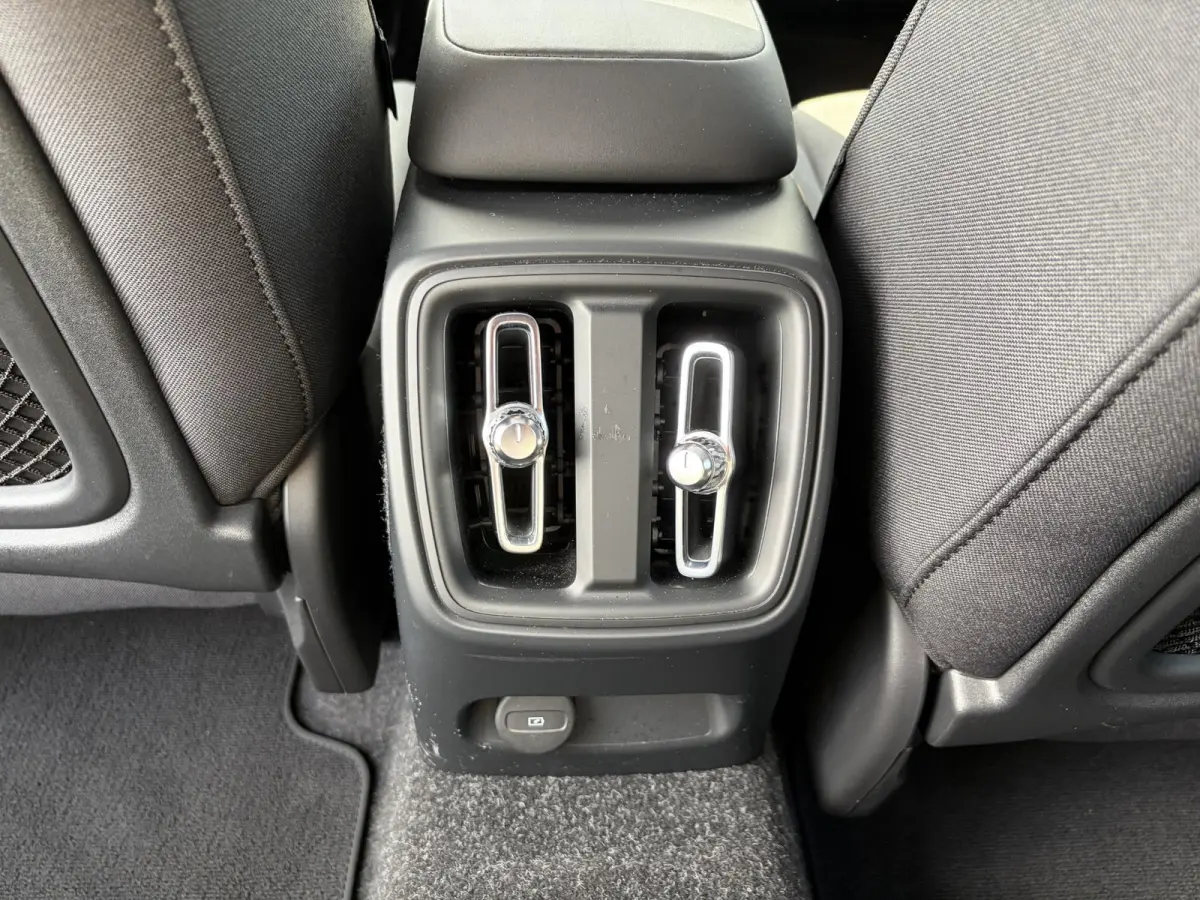 Recharge Ultimate 69 kWh SOH 95% | MEM. SEAT | HARMAN KARDON | PANO | ELEK. STOEL | STOEL + STUURVERWARMING | 360 CAMERA | RIJKLAAR + 12 MND BOVAG GARANTIE |