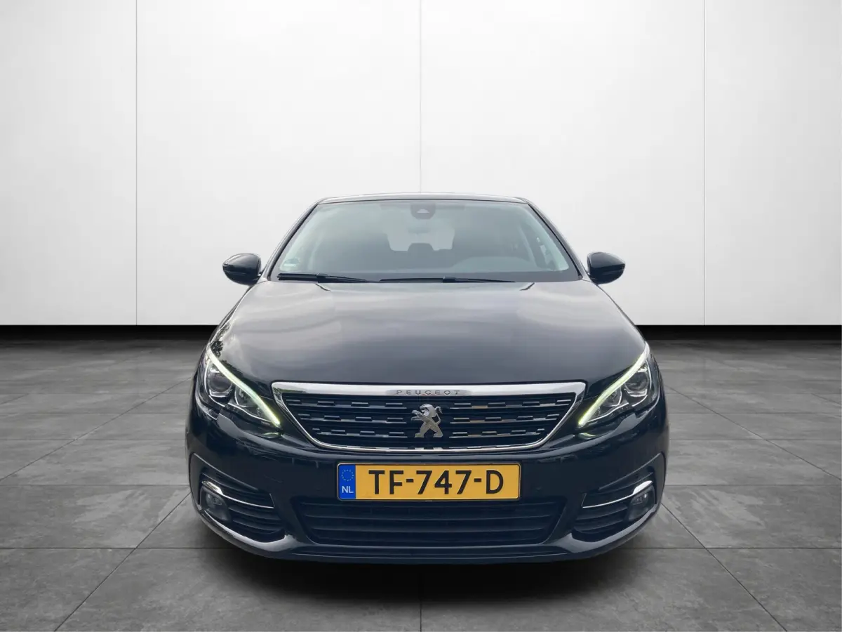 1.2 PureTech Allure | Navi | Trekhaak | LED | Keyless | PDC V+A | Cruise control | LMV 16"|