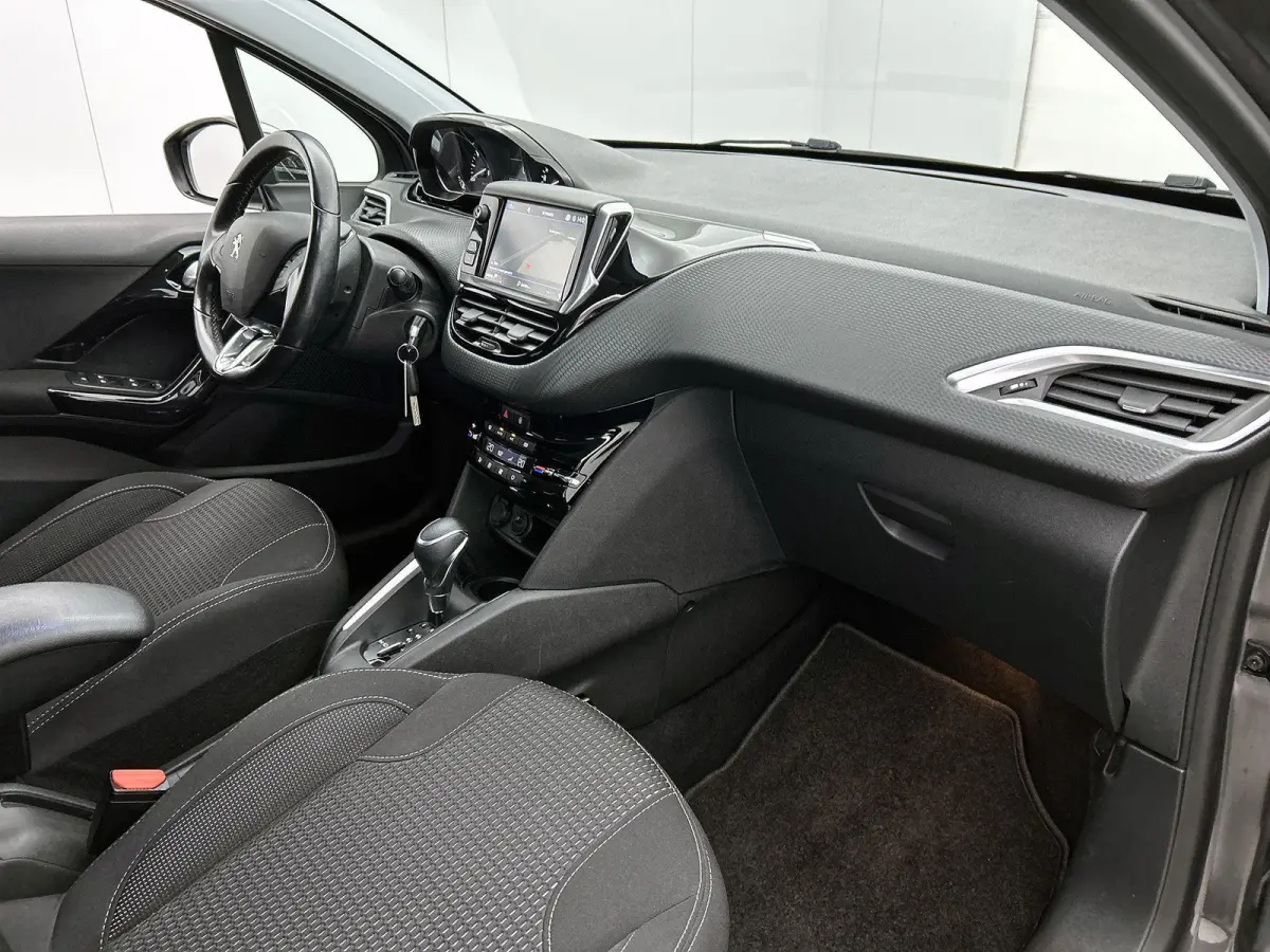 1.2 110pk Signature Automaat | 1ste Eigenaar | Navigatie | Apple Carplay/Android Auto | Camera | Cruise Control | Climate Control |
