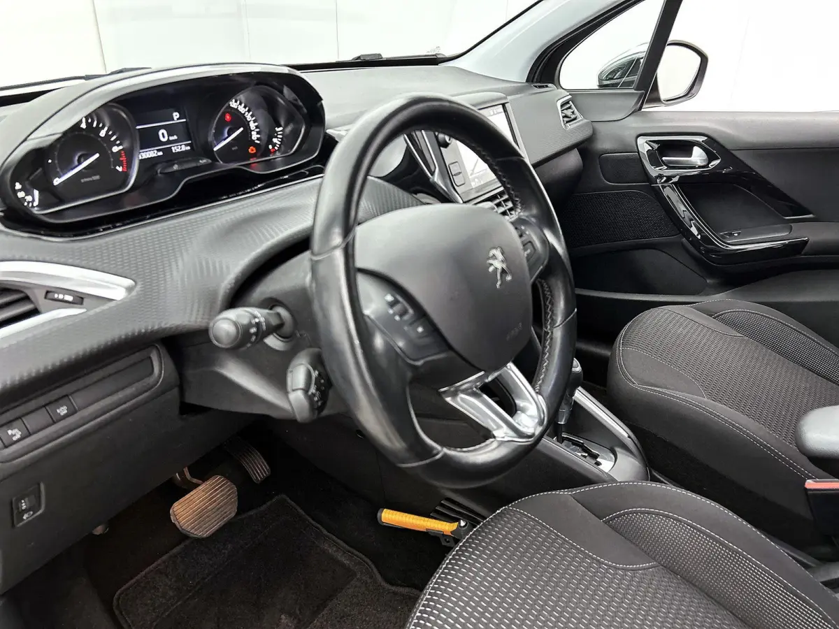 1.2 110pk Signature Automaat | 1ste Eigenaar | Navigatie | Apple Carplay/Android Auto | Camera | Cruise Control | Climate Control |