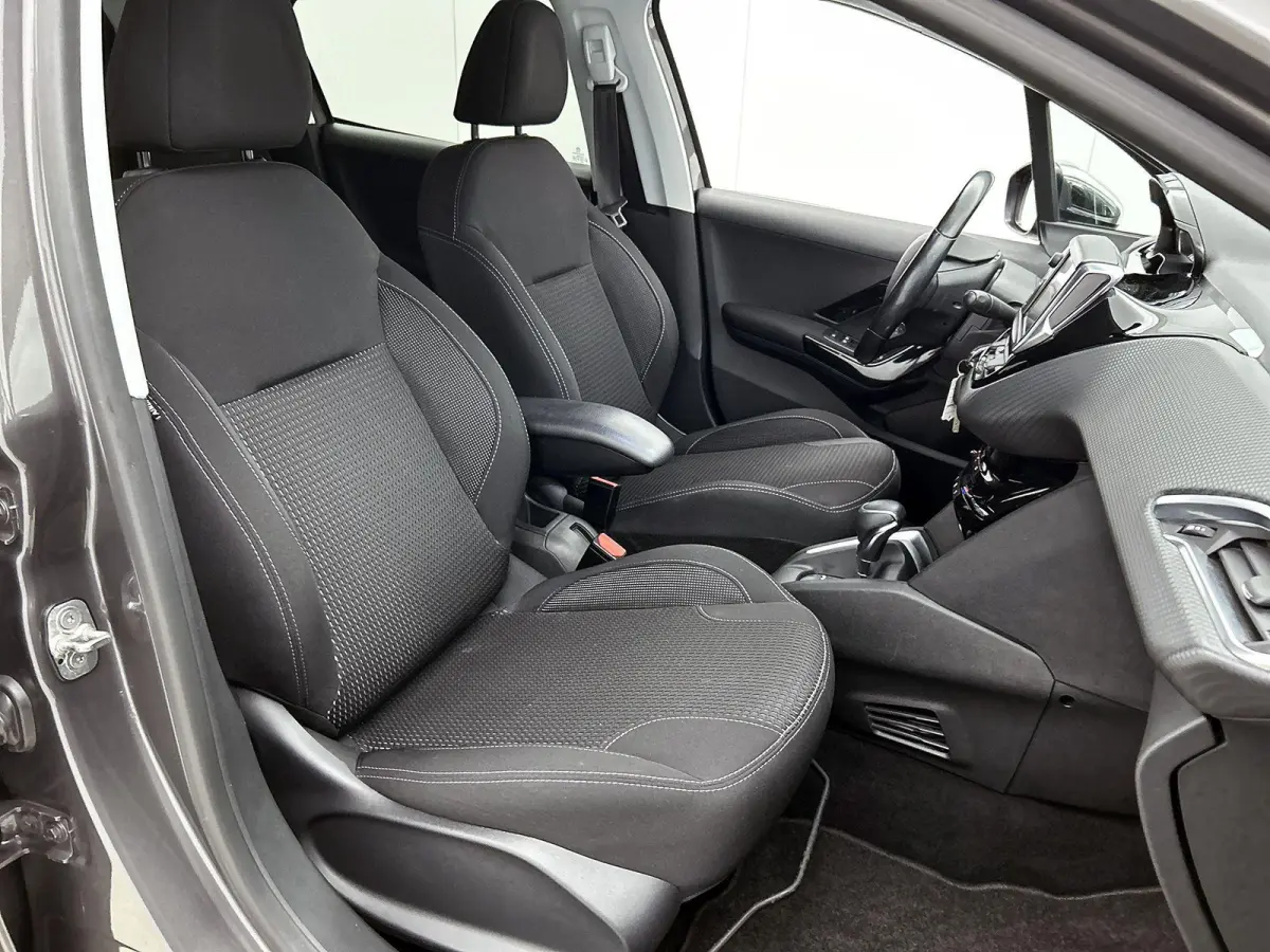 1.2 110pk Signature Automaat | 1ste Eigenaar | Navigatie | Apple Carplay/Android Auto | Camera | Cruise Control | Climate Control |