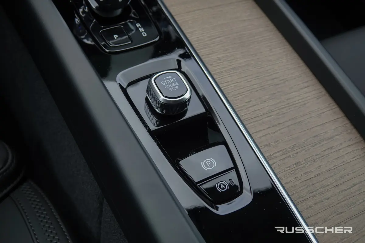 2.0 T8 456Pk | Plug-in hybrid | Plus Dark | AWD | Leder | Harman-Kardon | 360° Camera | 19''