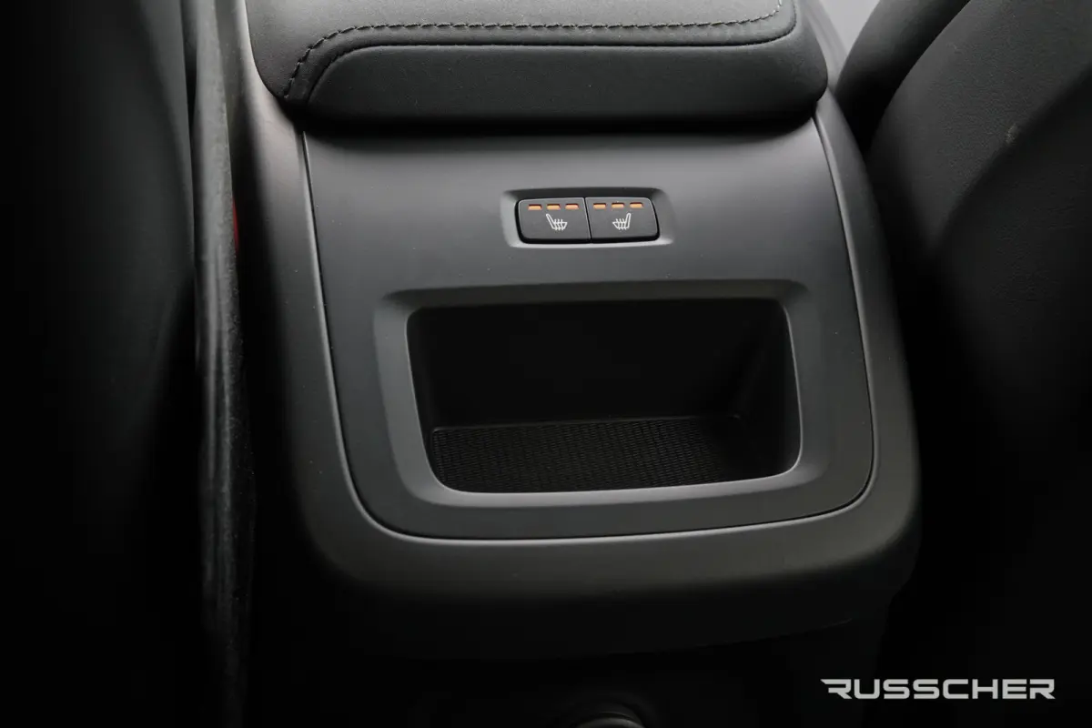 2.0 T8 456Pk | Plug-in hybrid | Plus Dark | AWD | Leder | Harman-Kardon | 360° Camera | 19''