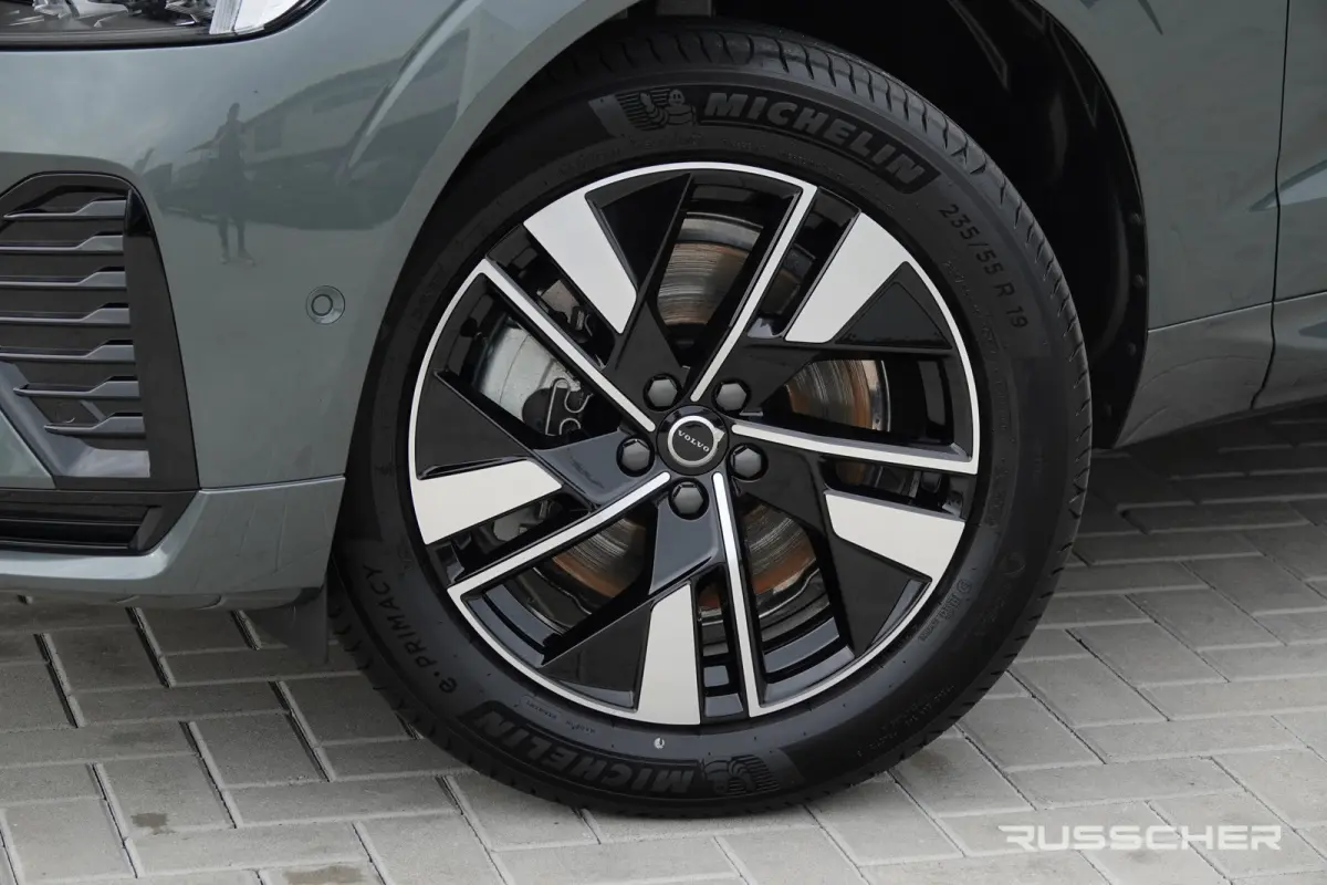 2.0 T8 456Pk | Plug-in hybrid | Plus Dark | AWD | Leder | Harman-Kardon | 360° Camera | 19''