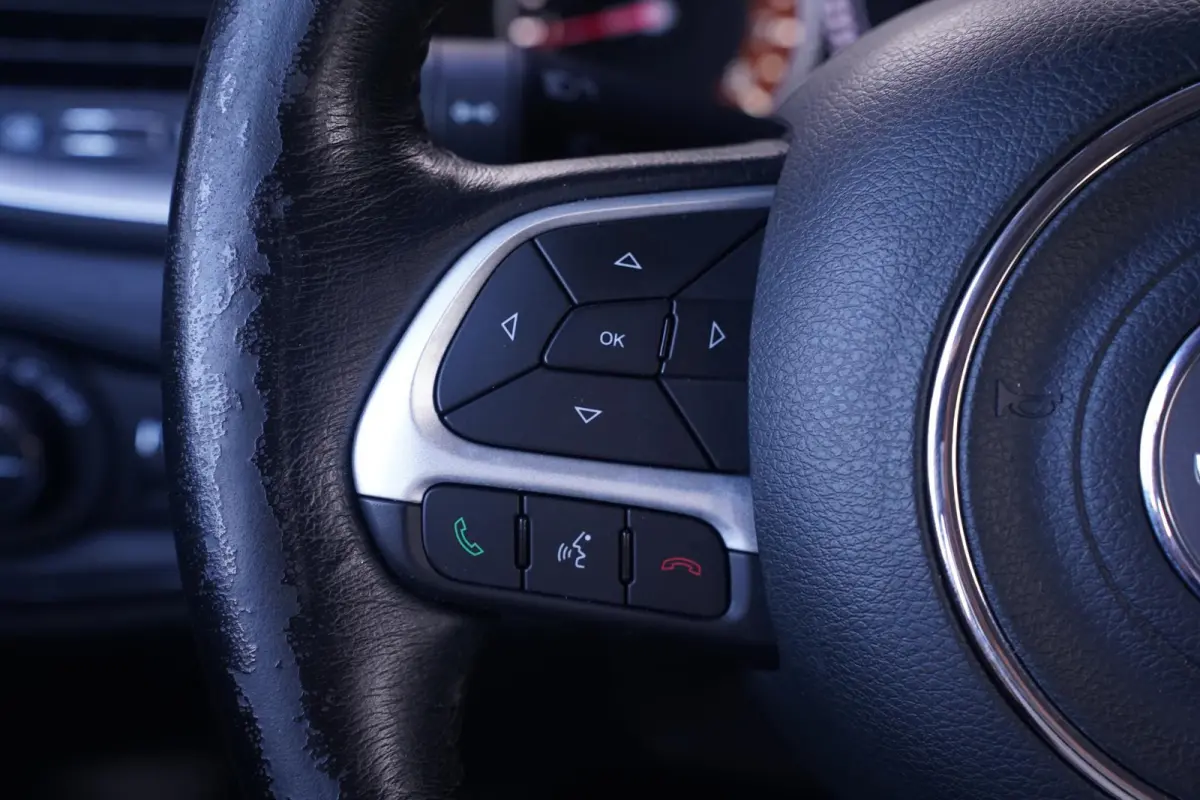 1.3T DDCT Limited automaat climatronic 16"-lmv stuurbediening trekhaak PDC achter cruise-controle armsteun buitenspiegel electr. inklapbaar bestuurders-passagiers stoelen in hoogte verstelba