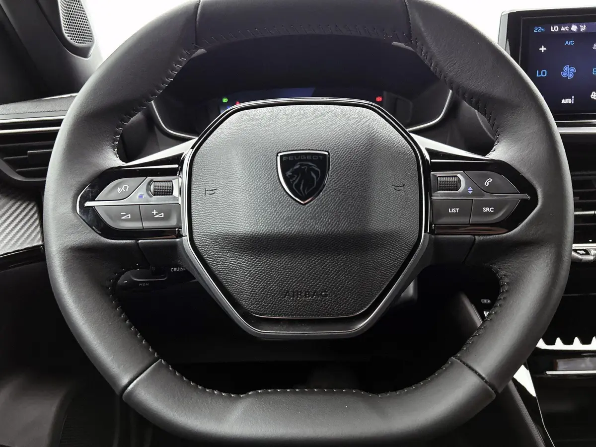 EV 156pk Envy 54 kWh Automaat | Camera Voor + Achter | Adaptieve Cruise Control | Warmtepomp | Dodehoekdetectie | 3-Fase | Navigatie | LED | 17"LMV |