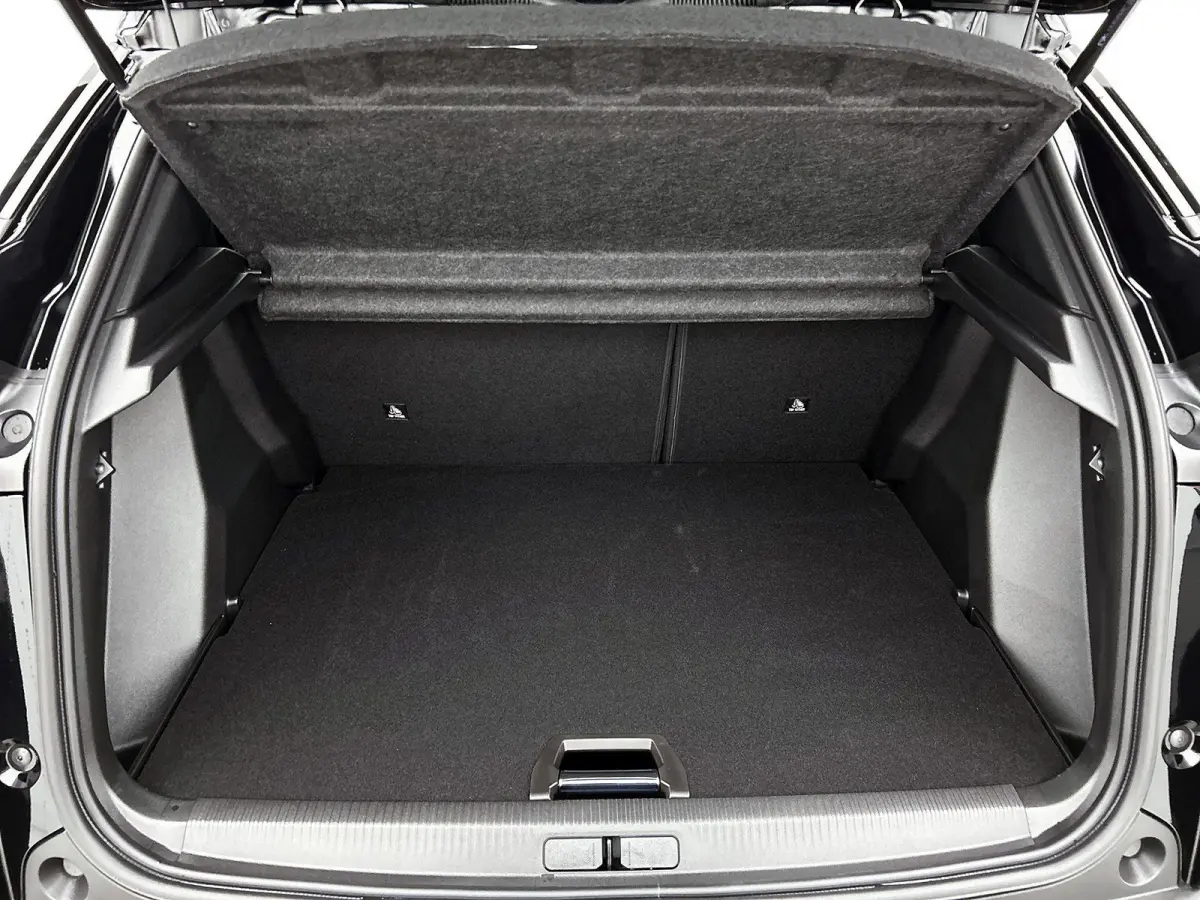 EV 156pk Envy 54 kWh Automaat | Camera Voor + Achter | Adaptieve Cruise Control | Warmtepomp | Dodehoekdetectie | 3-Fase | Navigatie | LED | 17"LMV |