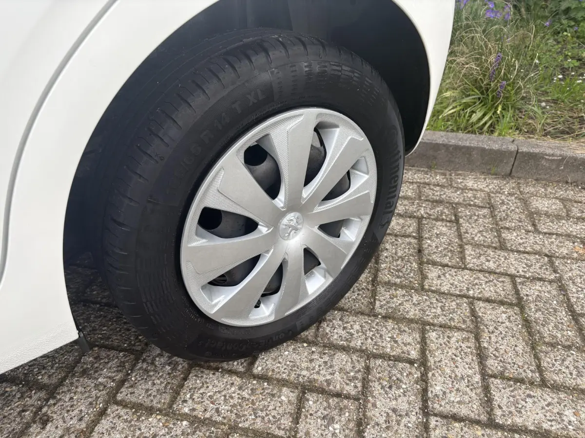 1.0 e-VTi Active | Bluetooth | Hill hold |